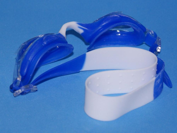 Очки для плавания SPRINTER LX-1300 с антифогом (сине-белые)